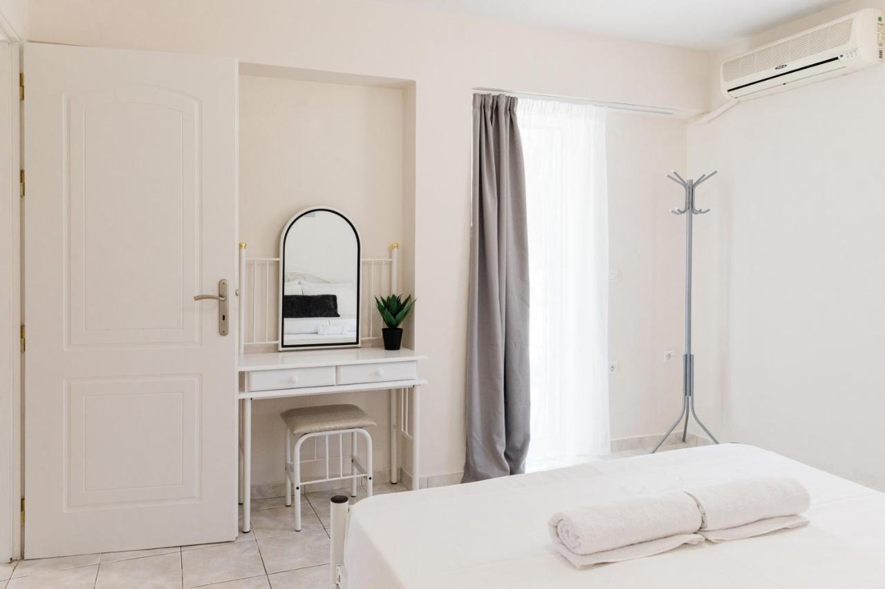 Alexandros Apartments Nydri Екстериор снимка