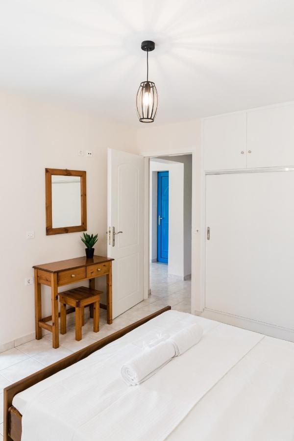 Alexandros Apartments Nydri Екстериор снимка